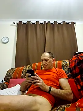 Snapshot of meateater1 chatting on 01-04-25, 12:37 meateater1 online show from 01-04-25, 12:37