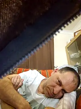 Snapshot of meateater1 chatting on 12-16-25, 06:40 meateater1 online show from 12-16-25, 06:40