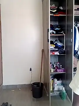 kelsie421 online show from 02-02-25, 06:04