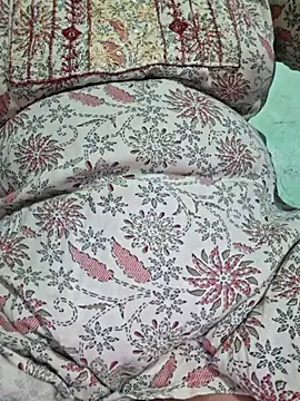 Priya Bong online show from 07-29-26, 01:04