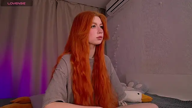 Snapshot of Evaa_Moonn_ chatting on 03-11-25, 02:43 Evaa Moonn online show from 03-11-25, 02:43