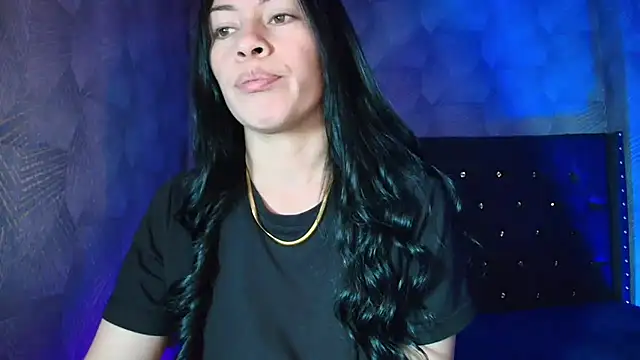 AnnaliOlsenX online show from 06-06-26, 06:56