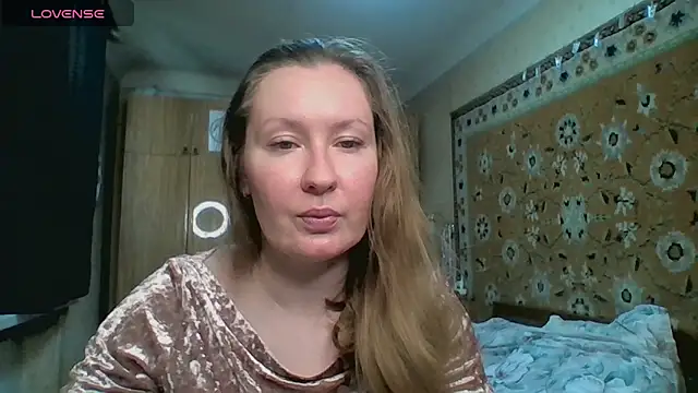 AnnaXLovers online show from 04-25-26, 01:25