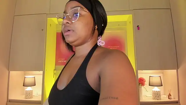 tamaraa smiith online show from 04-16-26, 09:39