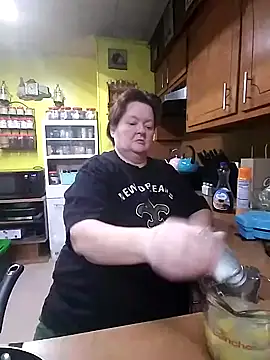 Snapshot of Bayou_Woman68 chatting on 01-11-26, 05:29 Bayou Woman68 online show from 01-11-26, 05:29