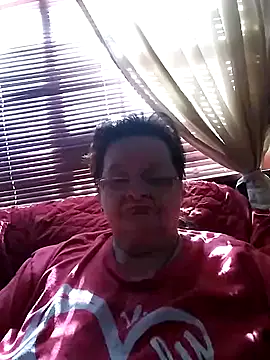 Snapshot of Bayou_Woman68 chatting on 01-16-26, 06:56 Bayou Woman68 online show from 01-16-26, 06:56