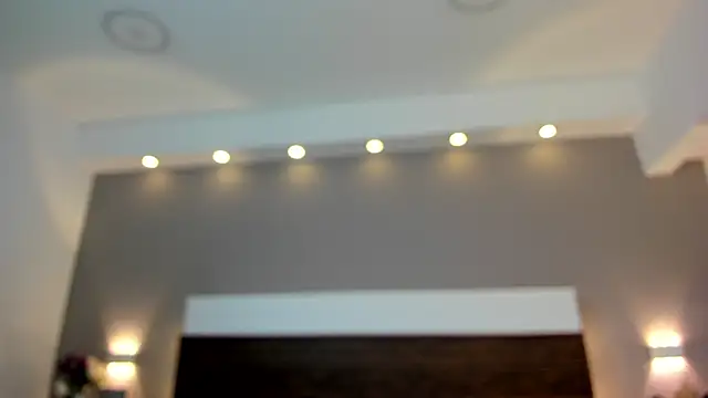 Adelehottman online show from 06-05-26, 12:22