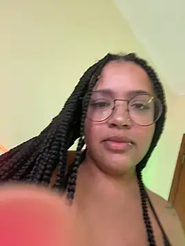 Snapshot of 99_Lilith chatting on 08-02-26, 02:21 99 Lilith online show from 08-02-26, 02:21