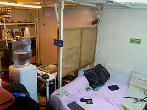 Snapshot of turkfucker chatting on 09-26-25, 10:19 turkfucker online show from 09-26-25, 10:19