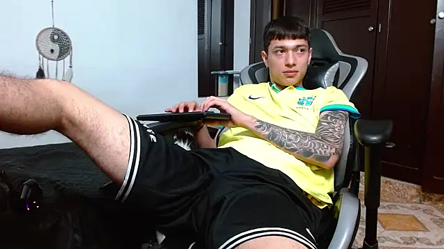 aaron blug online show from 01-21-25, 05:27