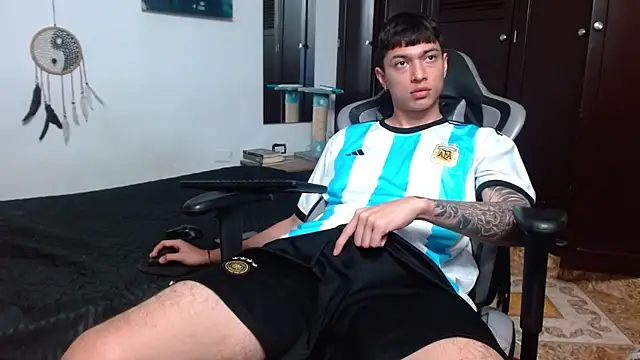 aaron blug online show from 01-27-25, 01:16