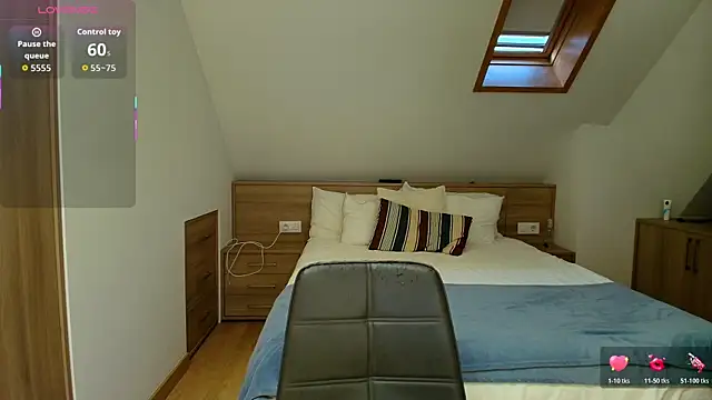 Arya 33 online show from 01-15-26, 04:11