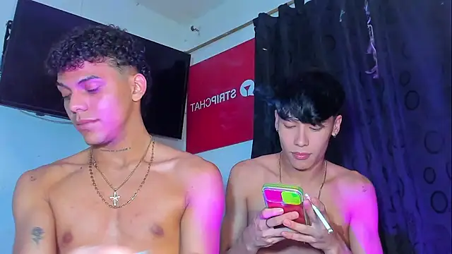 Snapshot of visaelX chatting on 01-02-25, 07:12 visaelX online show from 01-02-25, 07:12