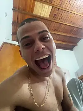 Snapshot of visaelX chatting on 01-27-25, 07:03 visaelX online show from 01-27-25, 07:03