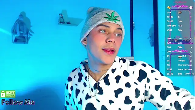 Snapshot of visaelX chatting on 03-09-25, 08:07 visaelX online show from 03-09-25, 08:07