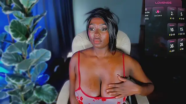 Almaahotxxx online show from 06-10-26, 02:05