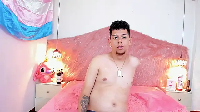 Derek and Skarlet online show from 03-11-26, 04:24