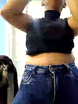 Snapshot of _Miaaleon chatting on 03-10-25, 01:10 Miaaleon online show from 03-10-25, 01:10