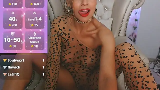 Snapshot of Isabelhot1 chatting on 02-19-26, 06:15 Isabelhot1 online show from 02-19-26, 06:15