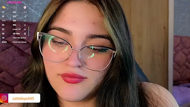 cattaleya    online show from 03-22-25, 06:43