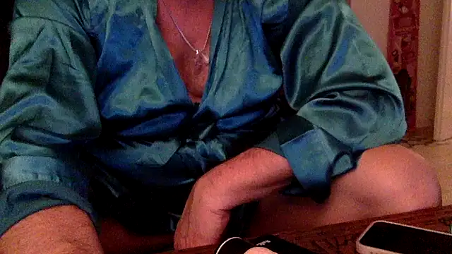 Snapshot of Bobby5169 chatting on 12-25-24, 05:58 Bobby5169 online show from 12-25-24, 05:58