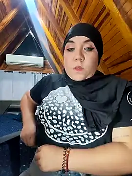 AmbarBurhan online show from 04-29-26, 04:00