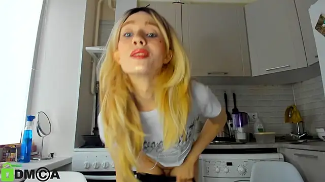 Snapshot of _Alice_Kitty chatting on 12-27-24, 08:35 Alice Kitty online show from 12-27-24, 08:35