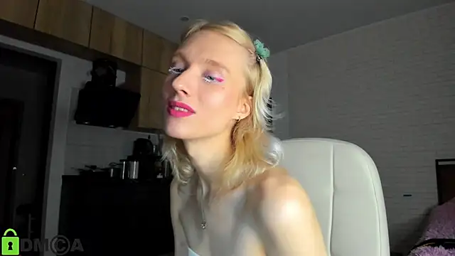 Snapshot of _Alice_Kitty chatting on 11-23-25, 09:42 Alice Kitty online show from 11-23-25, 09:42