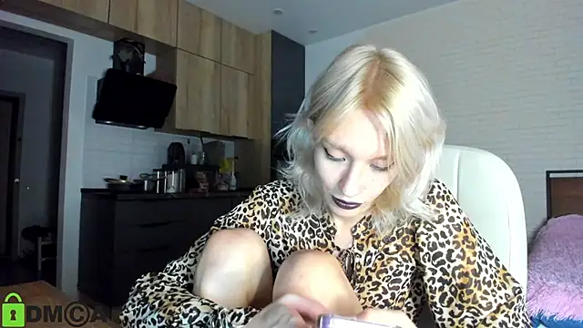 Snapshot of _Alice_Kitty chatting on 11-24-25, 08:58 Alice Kitty online show from 11-24-25, 08:58