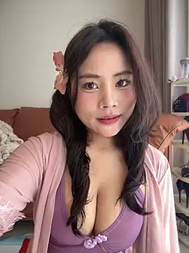 Snapshot of Hot_Mm chatting on 03-09-25, 08:40 Hot Mm online show from 03-09-25, 08:40