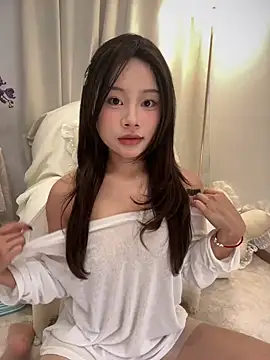 Snapshot of Hot_Mm chatting on 11-16-25, 07:03 Hot Mm online show from 11-16-25, 07:03