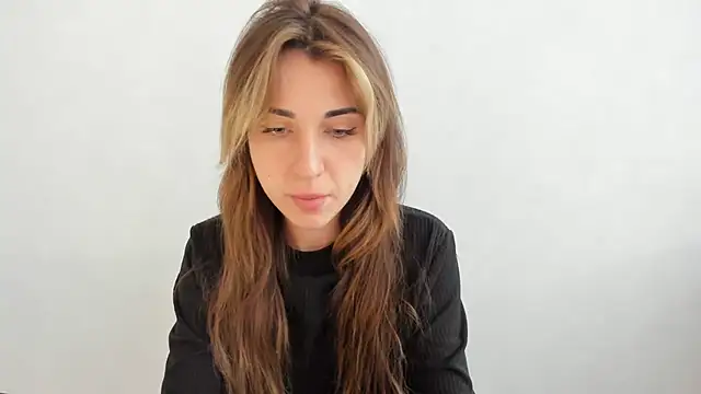Snapshot of Summmmersky chatting on 02-24-25, 02:58 Summmmersky online show from 02-24-25, 02:58