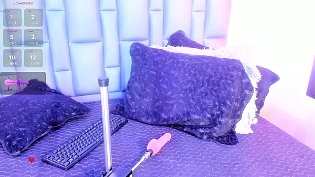 Snapshot of Abbyadams chatting on 03-05-26, 03:35 Abbyadams online show from 03-05-26, 03:35