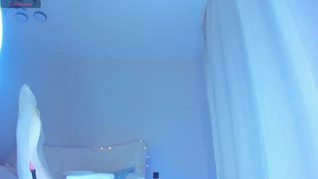 JennyWoody online show from 10-31-25, 02:23