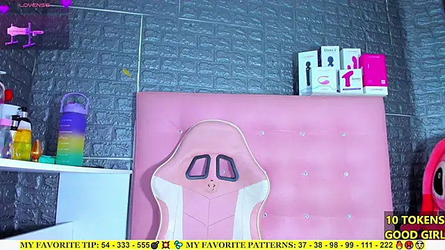 AriannaLewiis online show from 09-26-25, 07:40