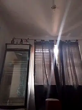 Snapshot of baby_liz01 chatting on 09-14-25, 04:06 baby liz01 online show from 09-14-25, 04:06