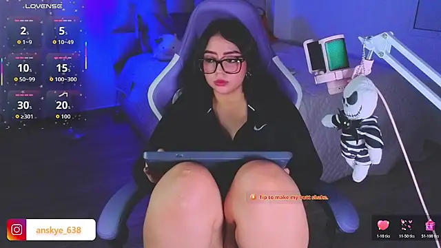 AnngelaSkye online show from 07-25-26, 03:42