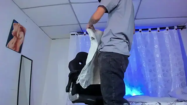 Snapshot of FrannBoy chatting on 03-12-25, 01:47 FrannBoy online show from 03-12-25, 01:47