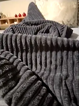 milf hunter 35 online show from 04-19-26, 11:40