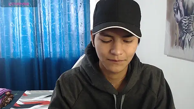 Snapshot of alanprince44 chatting on 01-10-25, 02:13 alanprince44 online show from 01-10-25, 02:13