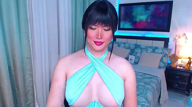 Snapshot of Heavenly_Treats chatting on 03-18-25, 10:03 Heavenly Treats online show from 03-18-25, 10:03
