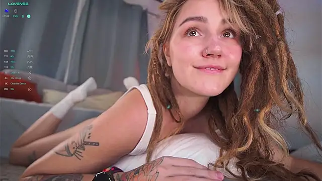 Snapshot of Winnie_sweet chatting on 10-22-25, 11:54 Winnie sweet online show from 10-22-25, 11:54