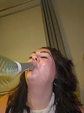 Snapshot of Britishbella chatting on 02-22-26, 01:29 Britishbella online show from 02-22-26, 01:29