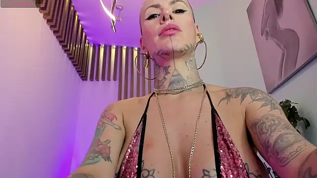 Snapshot of GinebraaFox_ chatting on 01-31-25, 05:10 GinebraaFox online show from 01-31-25, 05:10