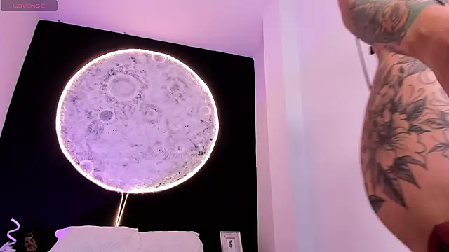 Snapshot of GinebraaFox_ chatting on 02-17-25, 02:37 GinebraaFox online show from 02-17-25, 02:37