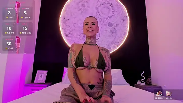 Snapshot of GinebraaFox_ chatting on 03-12-25, 02:34 GinebraaFox online show from 03-12-25, 02:34