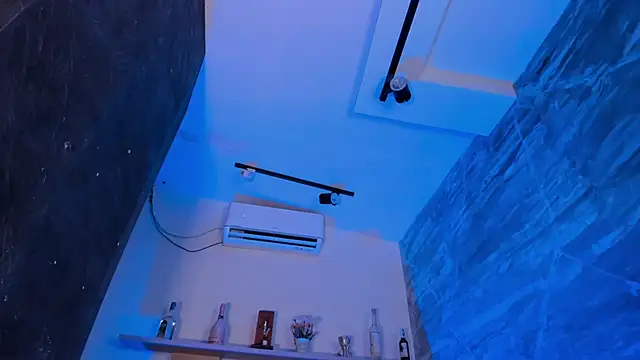 Snapshot of GinebraaFox_ chatting on 03-21-25, 05:02 GinebraaFox online show from 03-21-25, 05:02