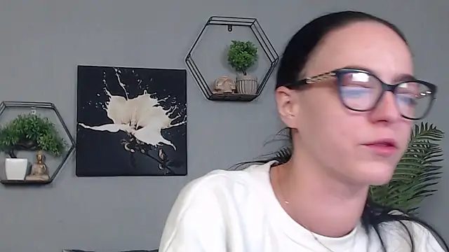 IzabelllNoir online show from 02-24-26, 08:23