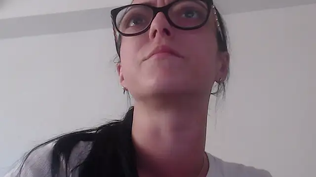 IzabelllNoir online show from 05-30-26, 12:02