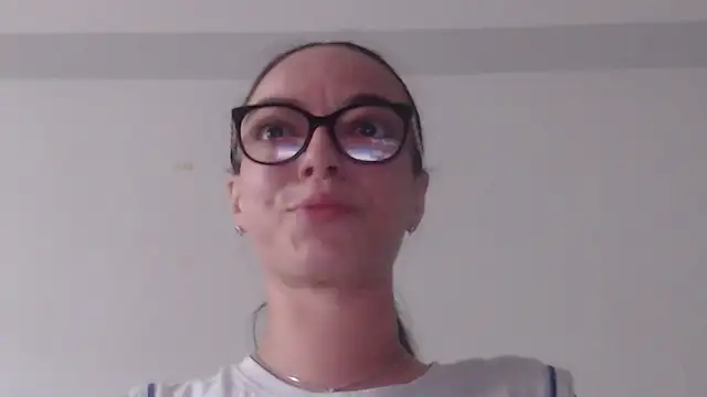 IzabelllNoir online show from 06-03-26, 06:49